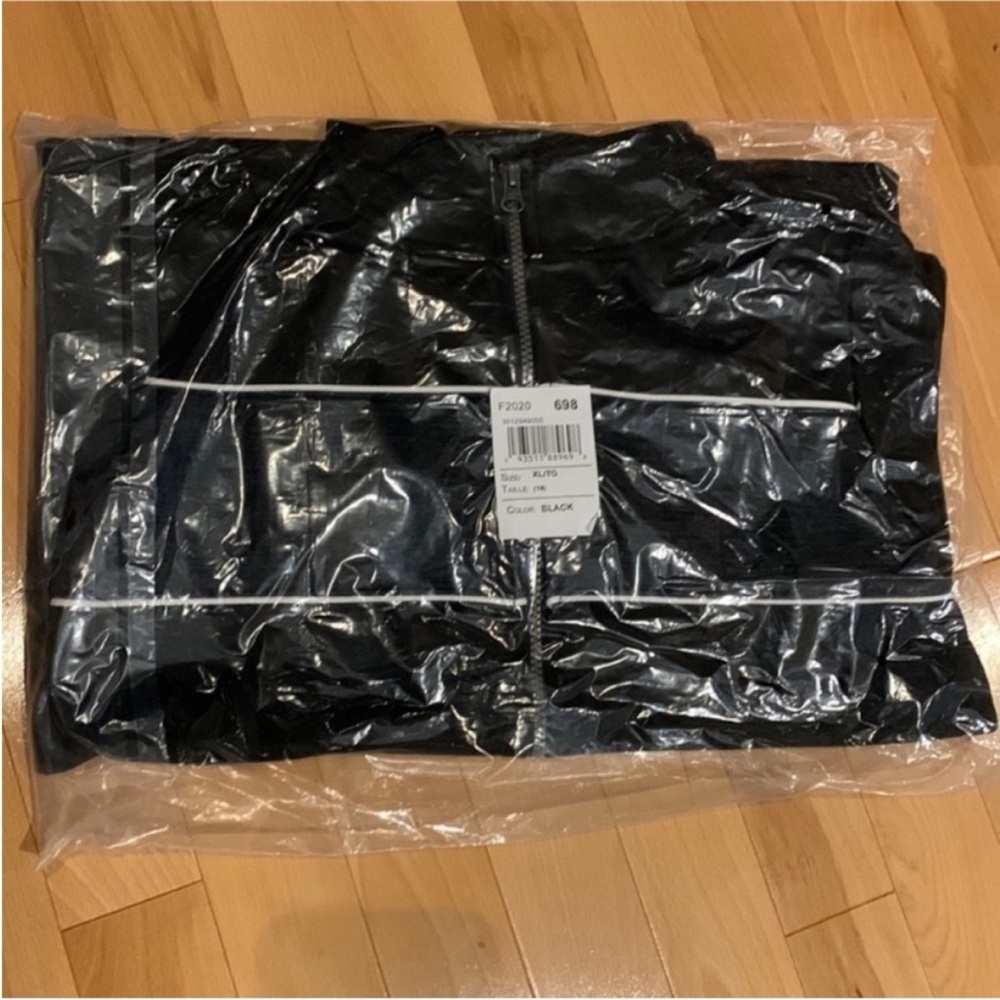 NWT Boys Children’s Place Black Full Zip Up Jacket / Sweatshirt - size XL (14)